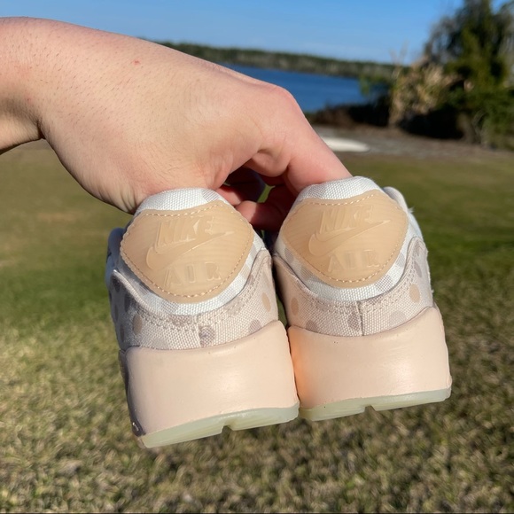 NIKE AIR MAX 90 CORAL PINK COLOR - Picture 3 of 3